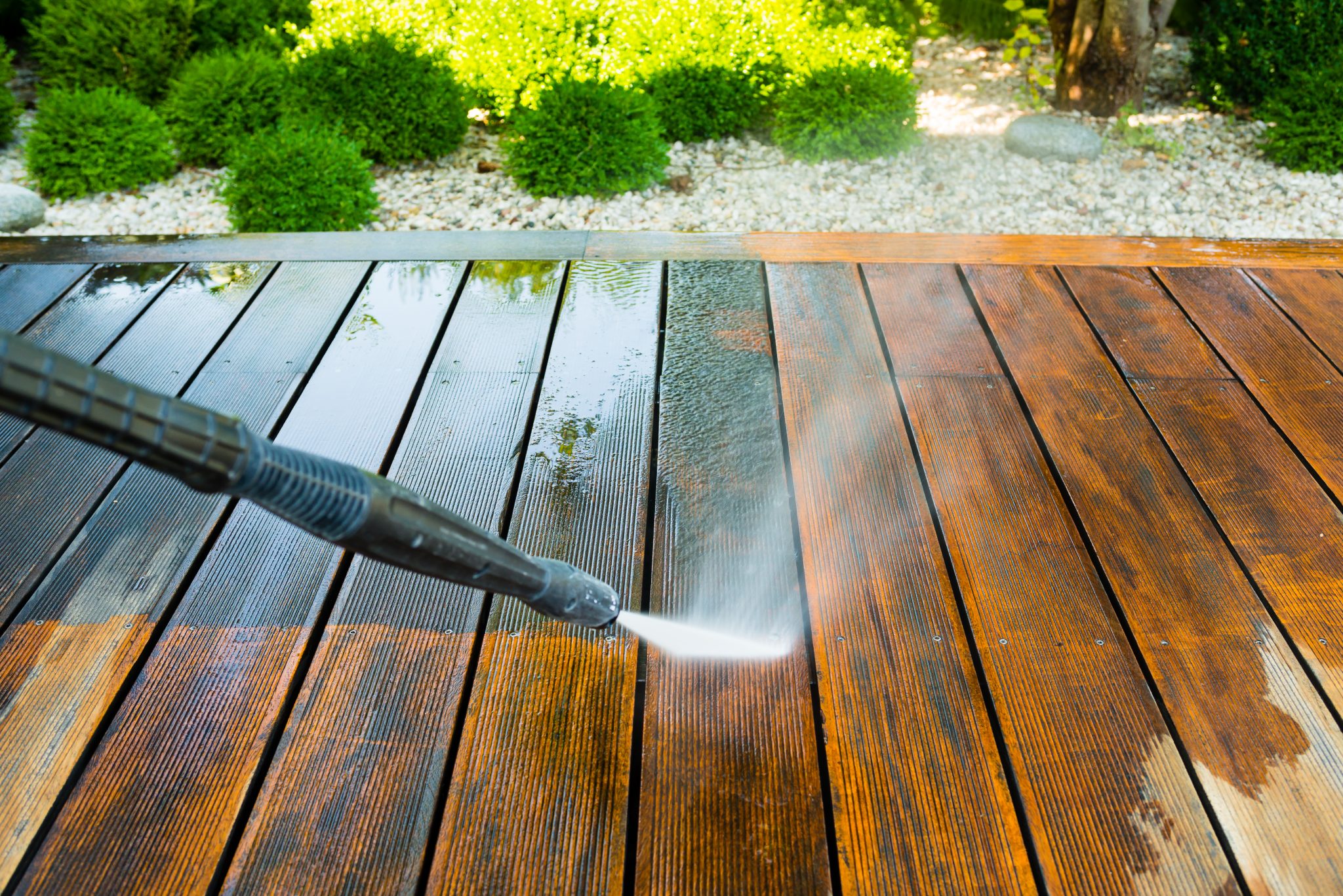 Deck Construction & Staining Services in Sherwood Park and Beaumont